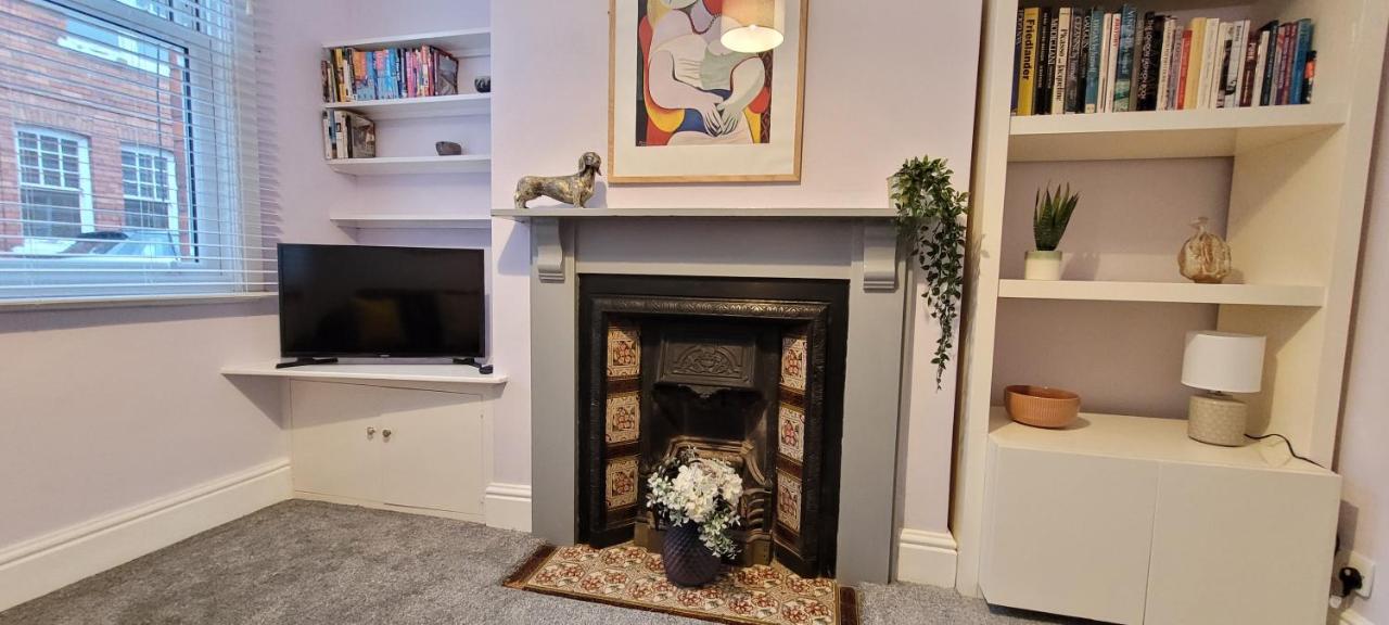 Hartoft St - 2 Bed Near River York Zewnętrze zdjęcie