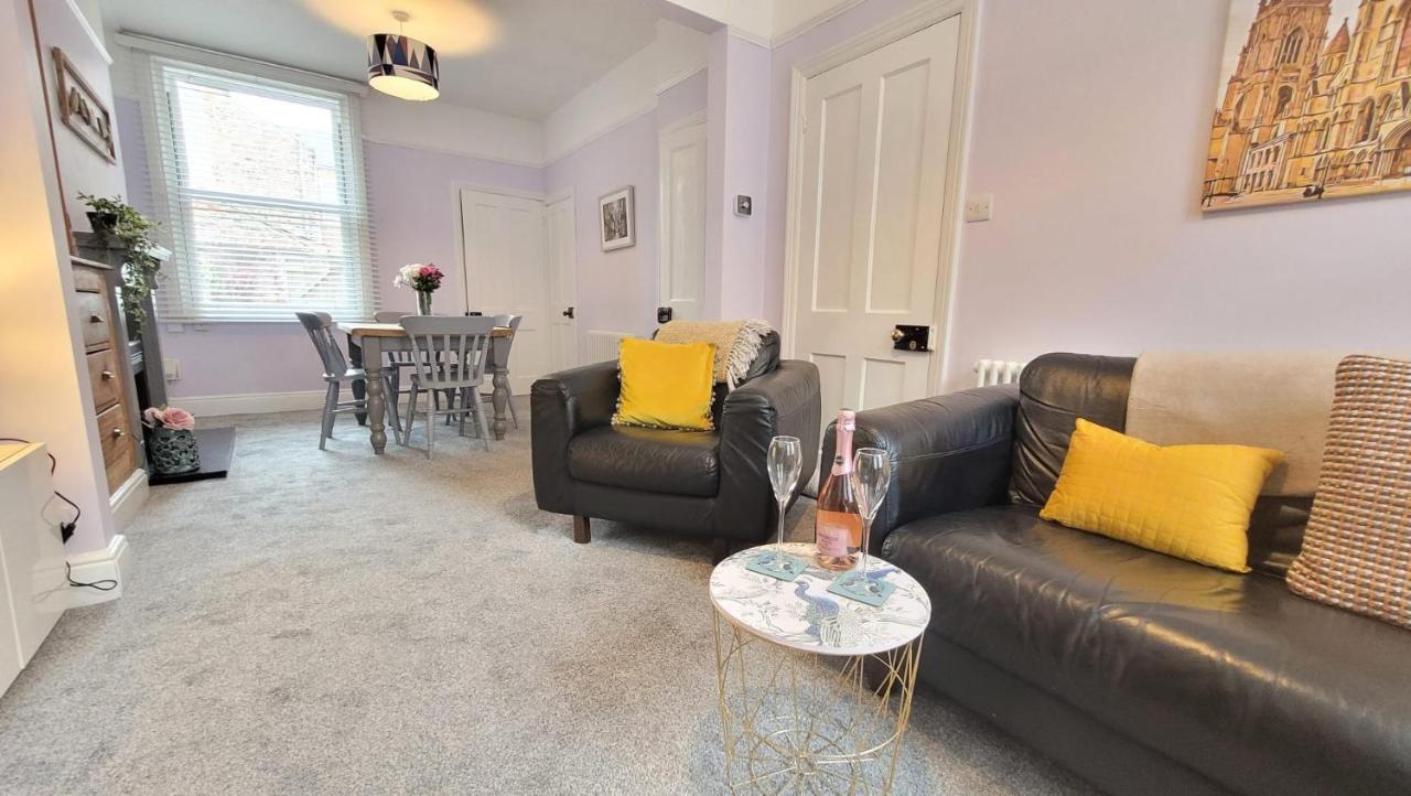 Hartoft St - 2 Bed Near River York Zewnętrze zdjęcie